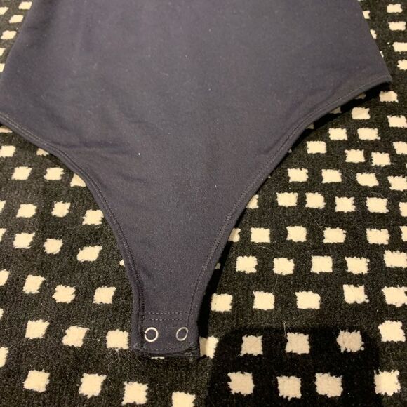 Abercrombie body suit - Picture 3 of 7